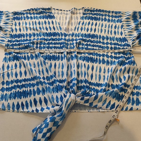 Unknown Womans V Neck Tie Front Blue /White Patterned Loose Fit Sheer Shirt 2XL - Picture 7 of 8